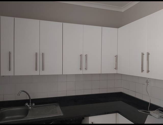 2 BEDROOM APARTMENT RENTED IN MORNINGSIDE